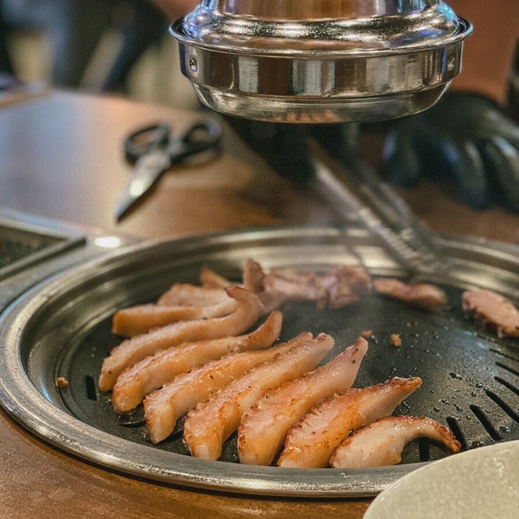 강남역 삼겹살 맛집, 고기 앞으로 육전식당 4호점