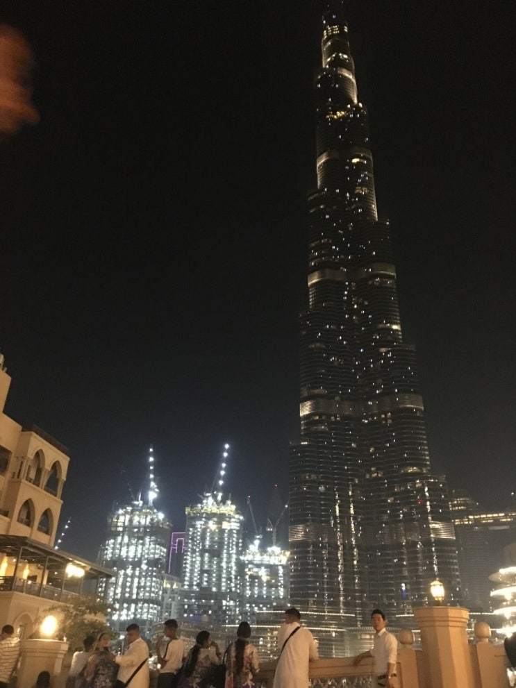 세계에서 가장 높은 두바이의 버즈칼리파 빌딩을 본 후기예요~