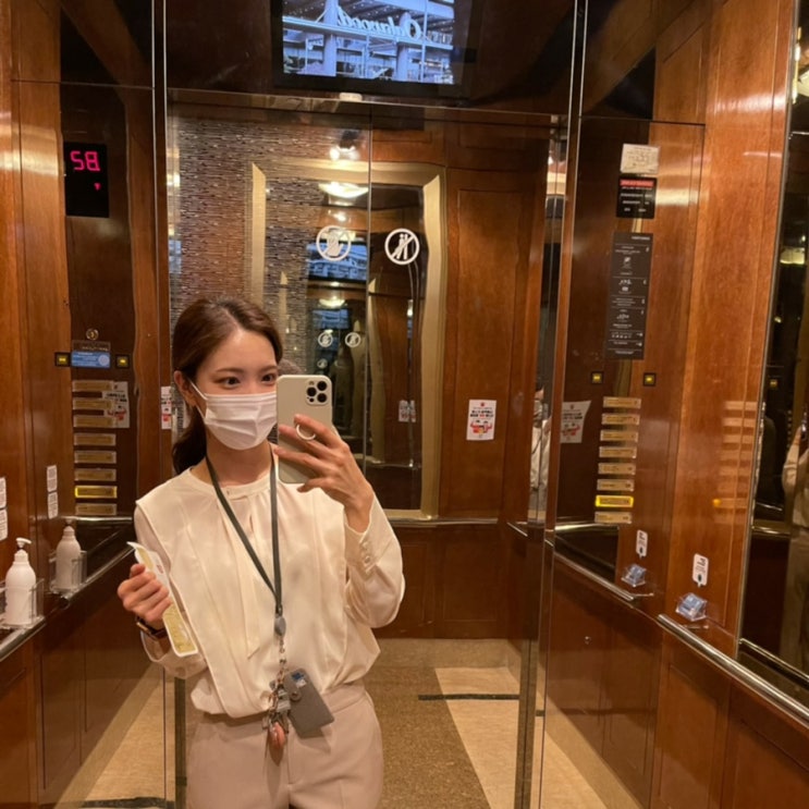 데일리룩 여자 블라우스 추천 씨씨콜렉트 타이블라우스 러블리하고 예뻐요 데일리룩 여자 블라우스 추천 씨씨콜렉트 타이블라우스 러블리하고 예뻐요