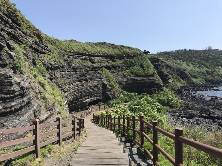  [제주서쪽여행] 화산재 지층의 멋진 해안절벽과 제주바다를 느낄 수 있는 제주도 유네스코 세계지질공원 - 수월봉지질트레일