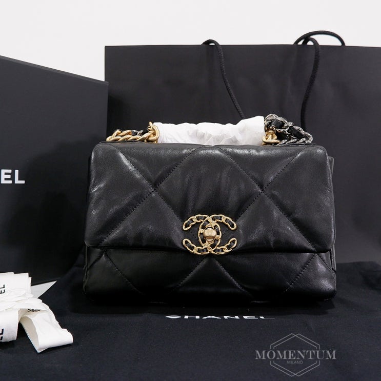  구미명품샵 [CHANEL] 샤넬 19 램스킨 핸드백 AS1160B0393094305