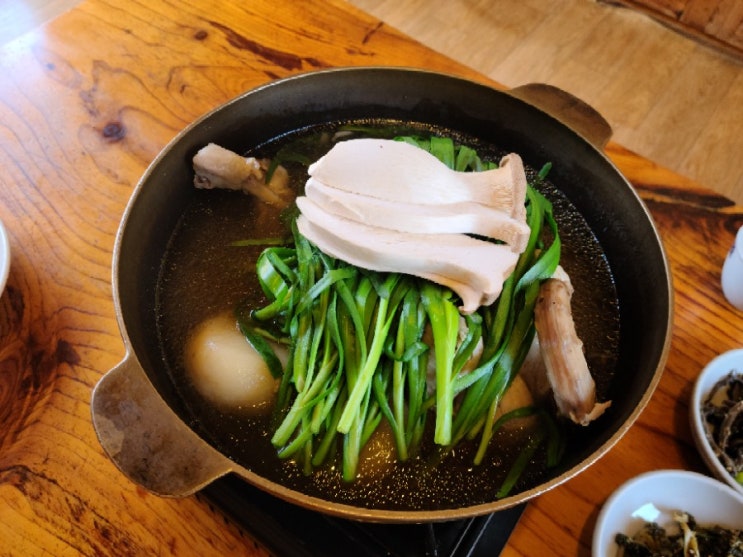  남한산성 낙선재에서 닭백숙 먹었어요