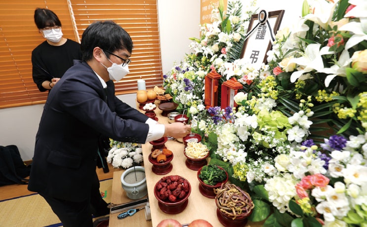 “내 장례를 치러줄 사람이 없습니다. 어떻게 해야 하죠?” “내 장례를 치러줄 사람이 없습니다. 어떻게 해야 하죠?”