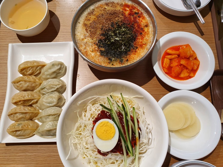 신촌 현대백화점 맛집 전주에서 온 베테랑칼국수