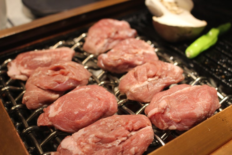 신논현맛집 고기구워주는 영동그집 신논현모임장소로 추천