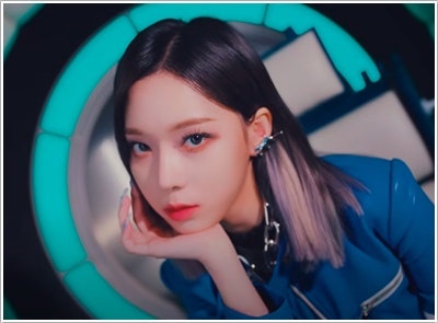 aespa Main Vocalist Winter: Pre-Debut Photos, Real Name, Short Hair Look, and Her Captivating Charm from aespa's 'Next Level'