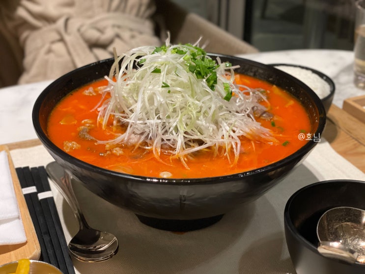  제주 신라호텔 수영장&풀사이드바 차돌짬뽕 후기
