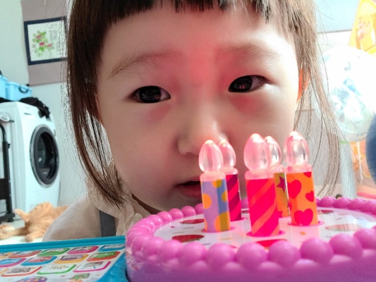  24개월 3세 장난감으로 추천하는 생일 케이크 사운드북