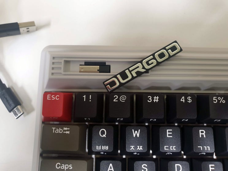  무선 기계식 키보드, 듀가드 퓨전(Durgod Fusion) 개봉기