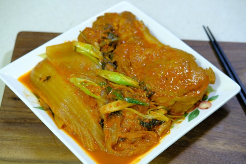 김치찜 만들기,돼지고기를 통으로 넣고 만드는 묵은지 요리 : 네이버 블로그 김치찜 만들기,돼지고기를 통으로 넣고 만드는 묵은지 요리 : 네이버 블로그