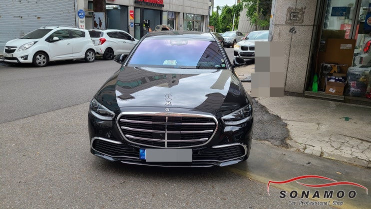  벤츠 W223 S클래스 아이나비 및 케어셀 보조 배터리장착