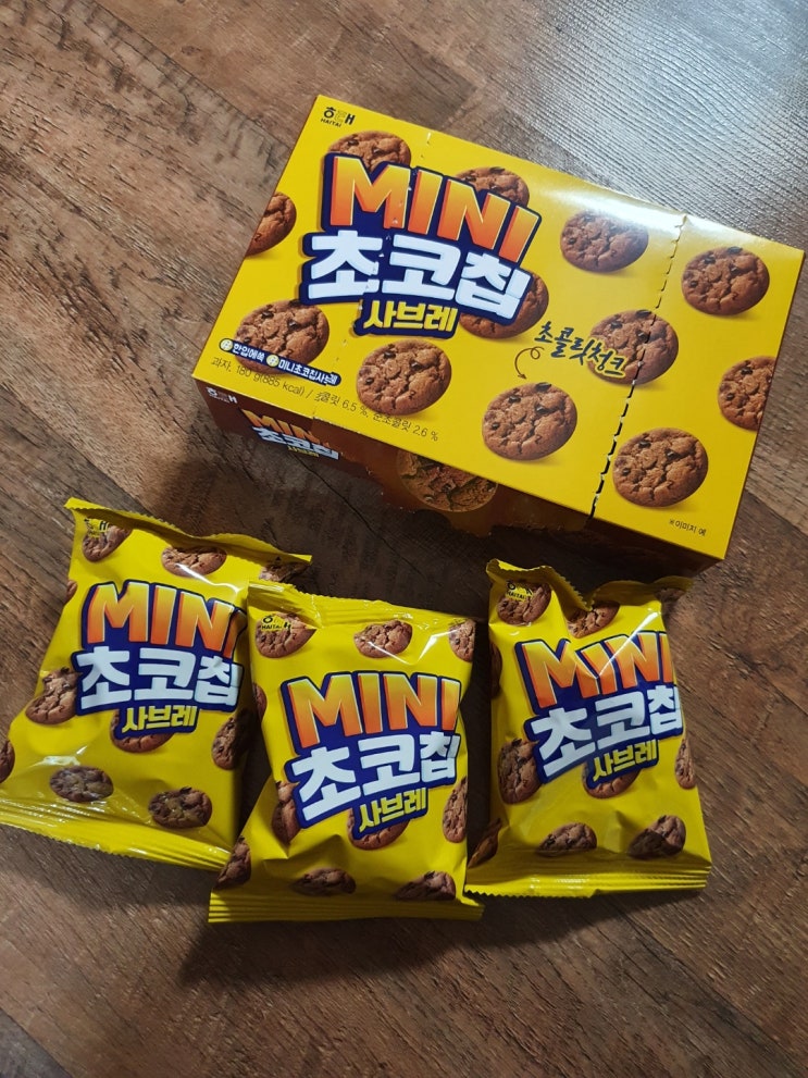  [과자리뷰] 한 입에 쏙  해태 미니 초코칩 사브레 칼로리/가격/맛 후기 (총 180g 1박스 2,980원 이마트 구입)