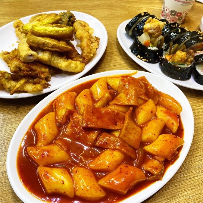  [망원동 맛집] 망원시장에서 분식이 땡길땐? 떡볶이와 오튀김밥이 있는 <맛있는집> 망리단길 주차팁