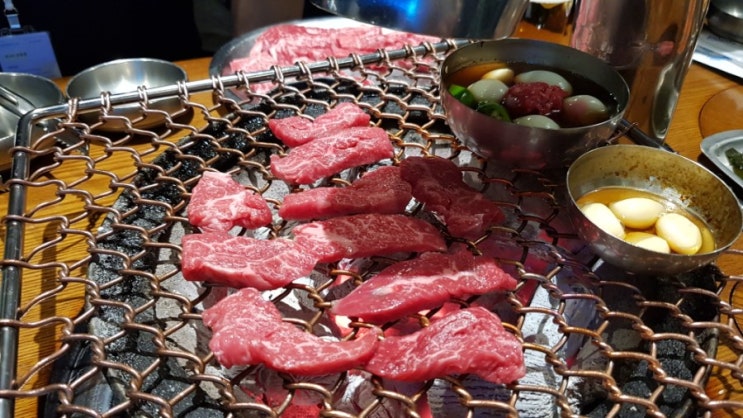  강남 고기집 점심특선으로 마블링 최고의 소갈빗살 모범갈빗살