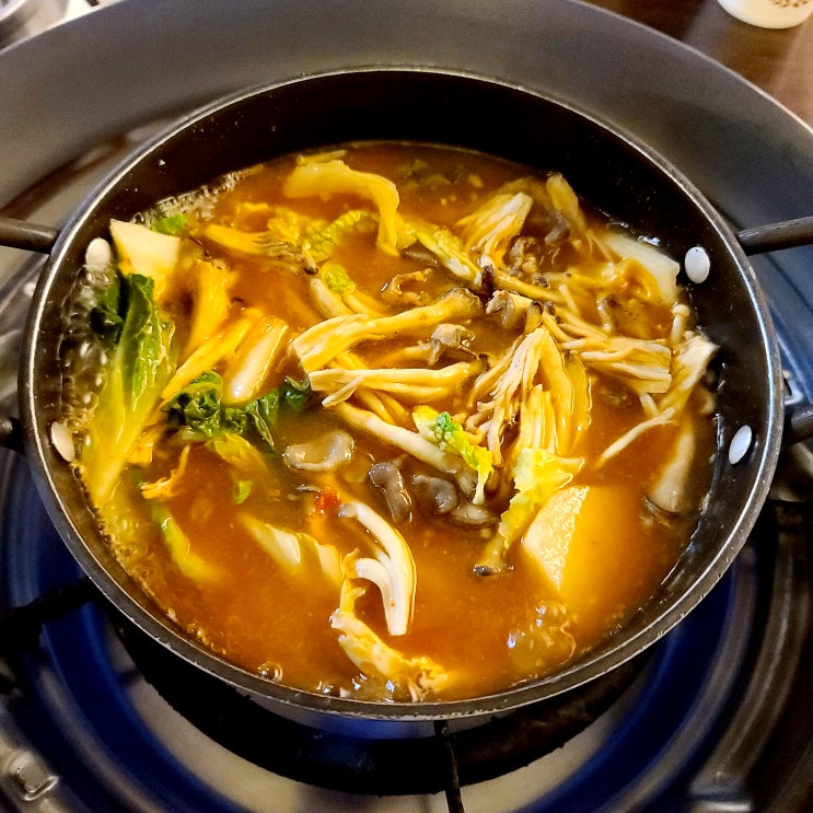  압구정로데오 점심 최가네 버섯 샤브 매운탕칼국수 [최가네샤브샤브]