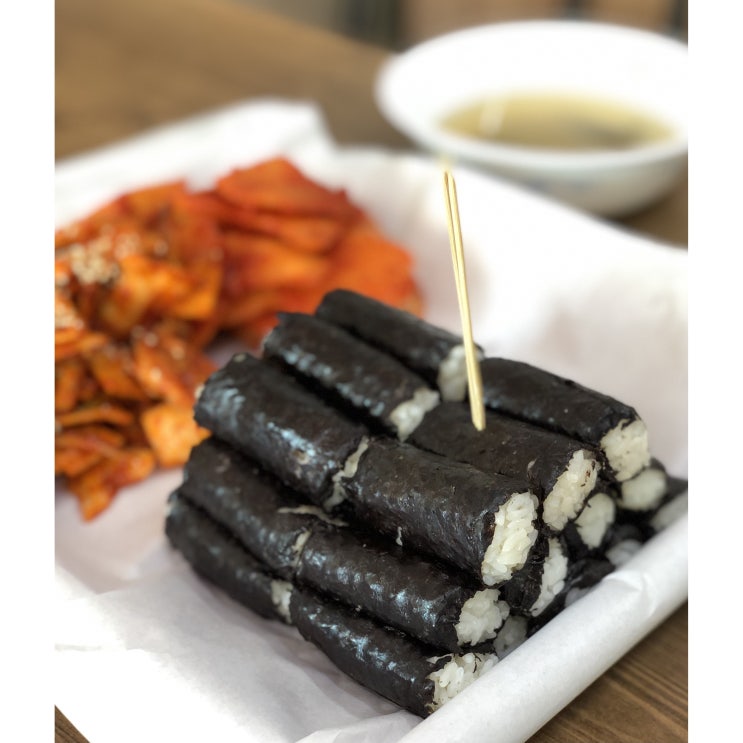 요즘 인기있는 [충무김밥 택배] 삼대천왕 출연 동진충무김밥 통영 현지 직송, 충무김밥1인분 추천해요