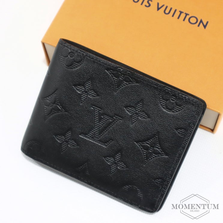 구미명품샵 [LOUIS VUITTON] 멀티플 월릿 모노그램 쉐도우 레더 M62901