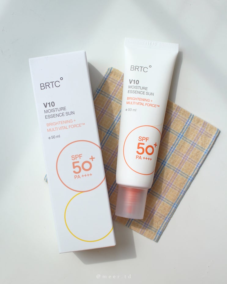  촉촉하고 끈적임없는 유기자차 선크림 | BRTC V10 UV 모이스처 에센스 선