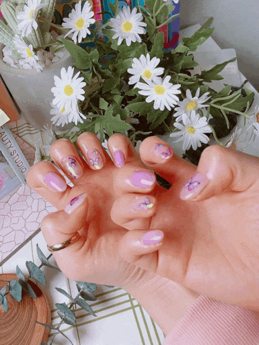  주엽네일/주엽역 네일아트 요조네일에서 나비네일하고 왔어요