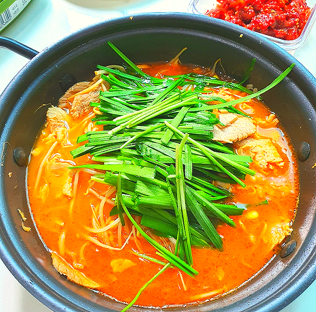  맛있는 아산 꽃돼지 국밥 그맛을 이제는 우리집에서 즐겨요!