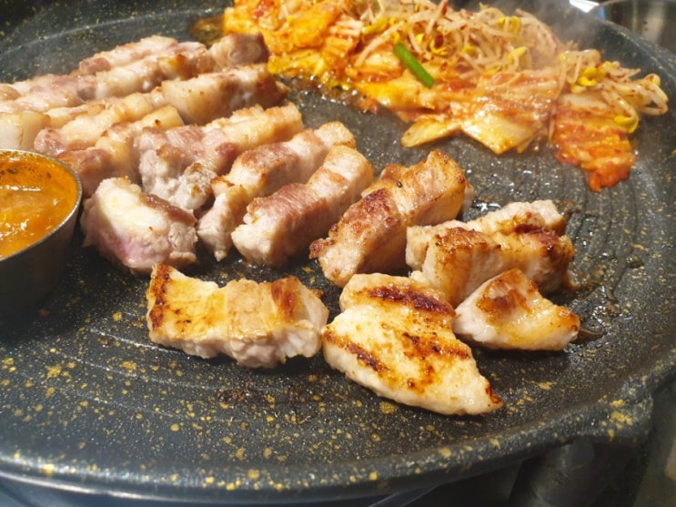  마곡나루역 오일장 김치 삼겹살 맛집