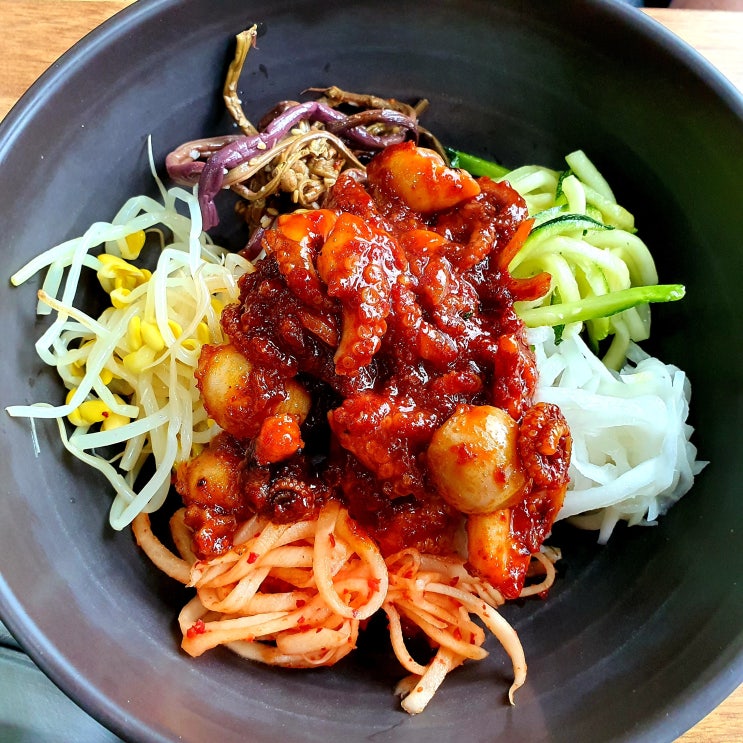  통 큰 손 주꾸미 마을