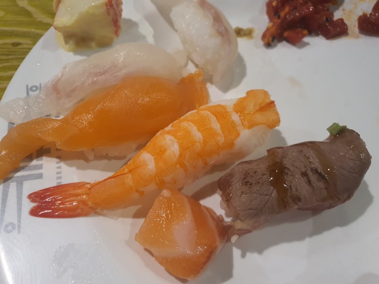  가성비 훌륭한 초밥 뷔페 - 키누카누 발산점