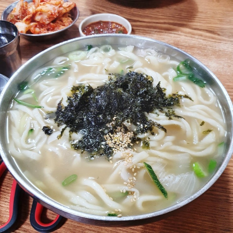  광명시장 나들이(홍두깨칼국수,클로렐라버거,닭강정)