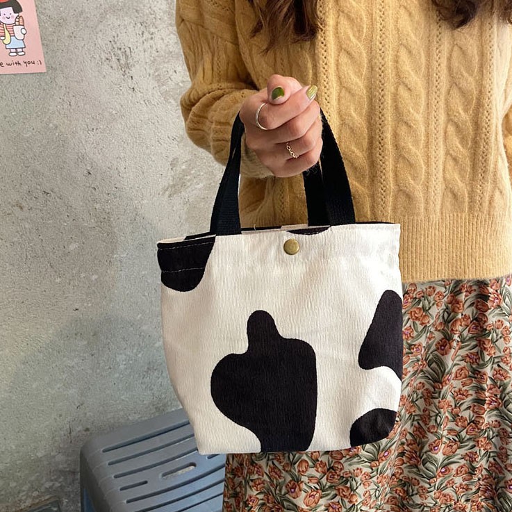 요즘 인기있는 코듀로이 젖소 땡땡이 무늬 미니 에코백 추천합니다 요즘 인기있는 코듀로이 젖소 땡땡이 무늬 미니 에코백 추천합니다