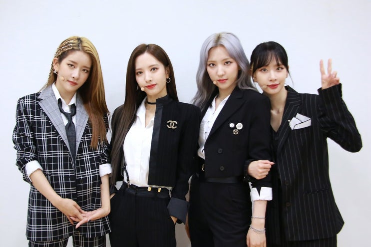 우주소녀 더 블랙의 데뷔 첫 주 비하인드 우주소녀 더 블랙의 데뷔 첫 주 비하인드