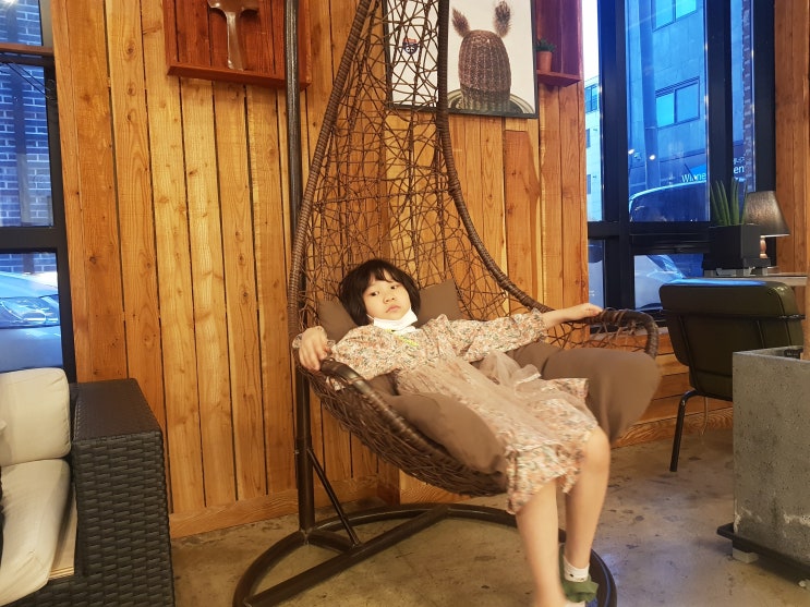  대전 유성 원신흥동 보드게임 카페 에서 아이와 함께 놀아주기