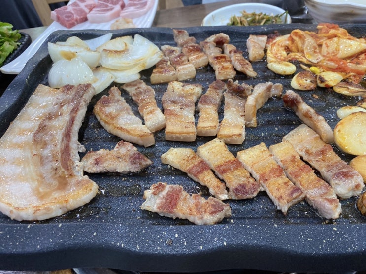 청주 금천동 삼겹살 맛집 고향축산물불고기 무공해야채와 고기를!