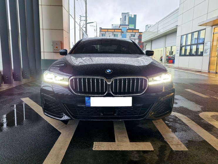 구미 BMW 520i MSP P2 OE 출고 후기 (카본 블랙 / 꼬냑 시트)