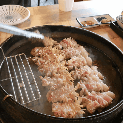  수성동고기집 ' 눈꽃을 나누다 ' 눈꽃삼겹살맛집