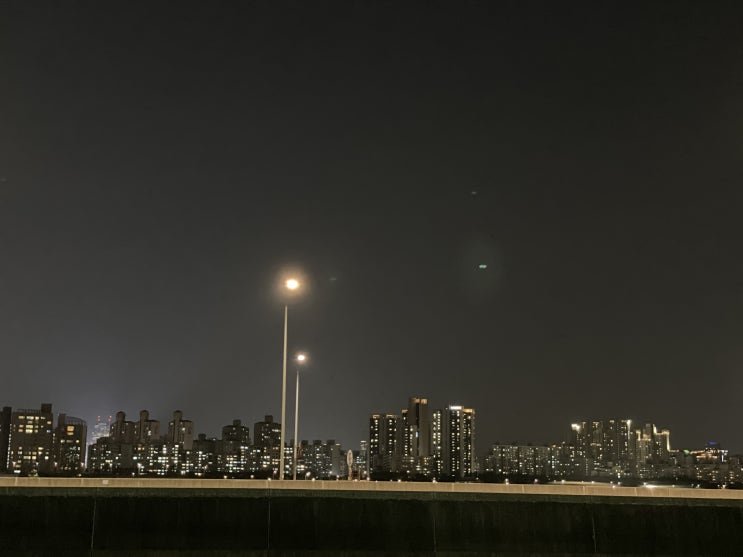5월 31일 밤의 피크닉이 생각나는 오월의 마지막 날 오늘일기 5월 31일 밤의 피크닉이 생각나는 오월의 마지막 날 오늘일기