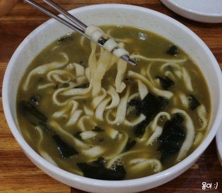  제주 보말칼국수 & 고기국수 법환포구 맛집에서 맛있는 한끼 뚝딱 :)