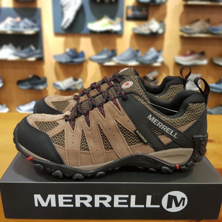 후기가 좋은 머렐 MERRELL 남자 트레킹화 추천합니다