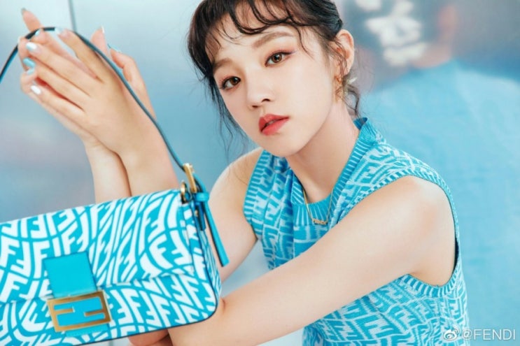 우기 Fendi 화보 우기 Fendi 화보