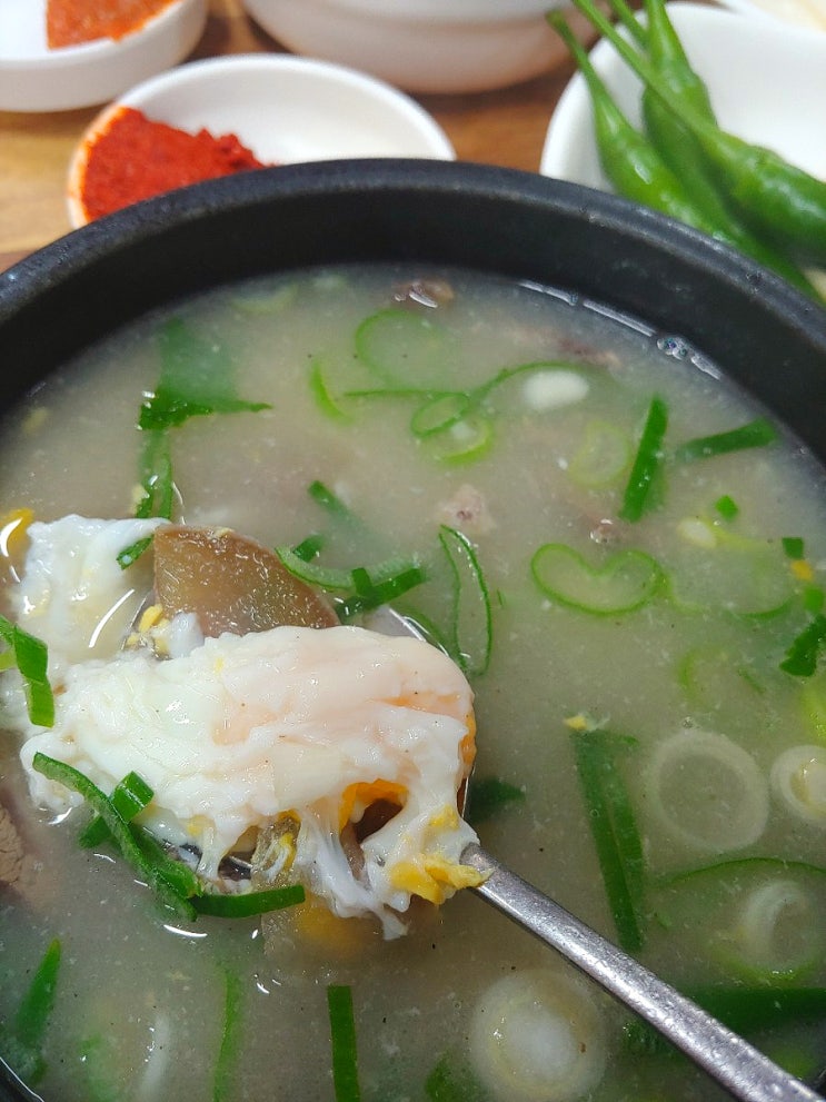  [포항/죽도시장] 곰탕 안에 계란에 퐁당 평남식당