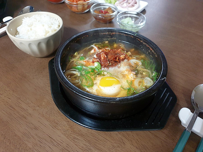  해장에 딱 좋은 진국~!! "콩나물국밥" 만들기