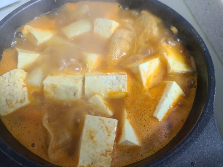 두부와 감자가 있다면 된장찌개가 국룰