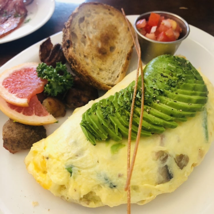  일산 밤리단길 브런치맛집 피치스프링스