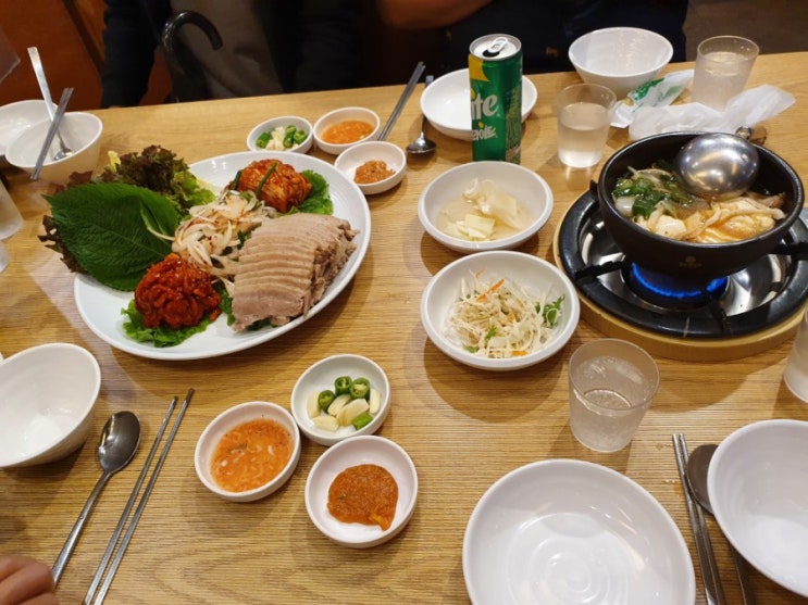  바른식시골보쌈&감자옹심이 시골보쌈&감자옹심이 사당별관에서 보쌈 먹기