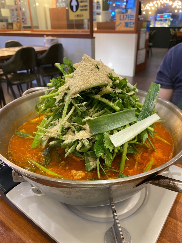 [발산역맛집 / 마곡맛집] 미나리감자탕과 전통주(동래아들) 환상 콜라보 본대가 발산점