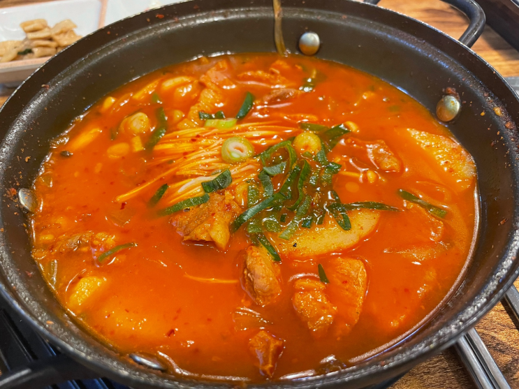  직장 판교 점심식사 에이치스퀘어 다올 감자짜글이!