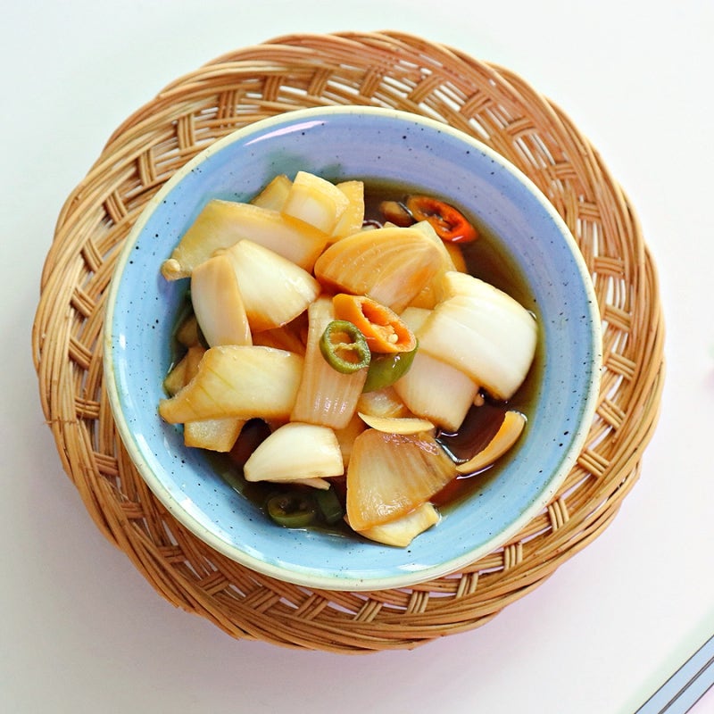 양파절임 햇양파 4개로 끓이지 않고 바로 넣어 먹는 양파절임 만드는 법 양파절임 햇양파 4개로 끓이지 않고 바로 넣어 먹는 양파절임 만드는 법