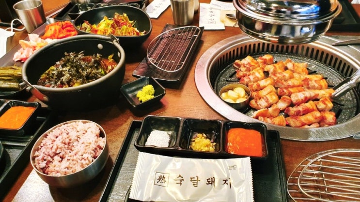  고급 숙성 삼겹살을 구워주는 종각 고기집 '숙달돼지 종각점'