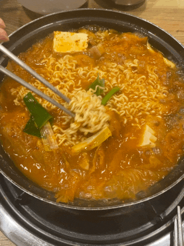  개포동 맛집 돈가네 김치돼지찌개 (+오늘일기 챌린지)