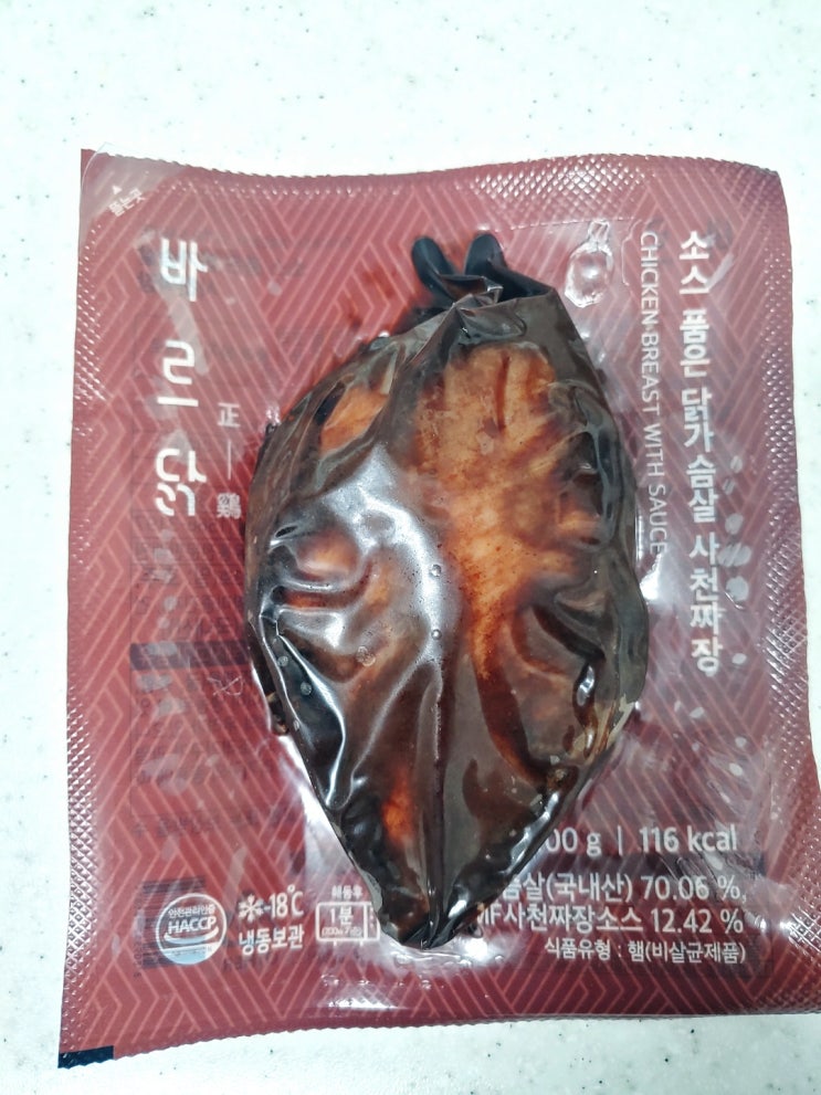 바르닭 소스를 품은 닭가슴살 사천짜장 내돈내산 후기 바르닭 소스를 품은 닭가슴살 사천짜장 내돈내산 후기