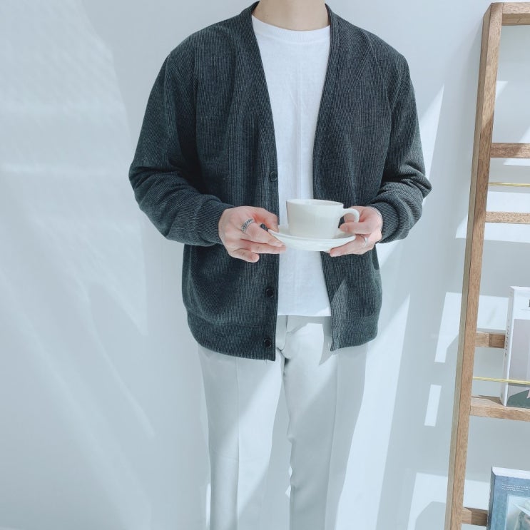선택고민 해결 오버핏 골지 니트 가디건 (2311) ··· 선택고민 해결 오버핏 골지 니트 가디건 (2311) ···